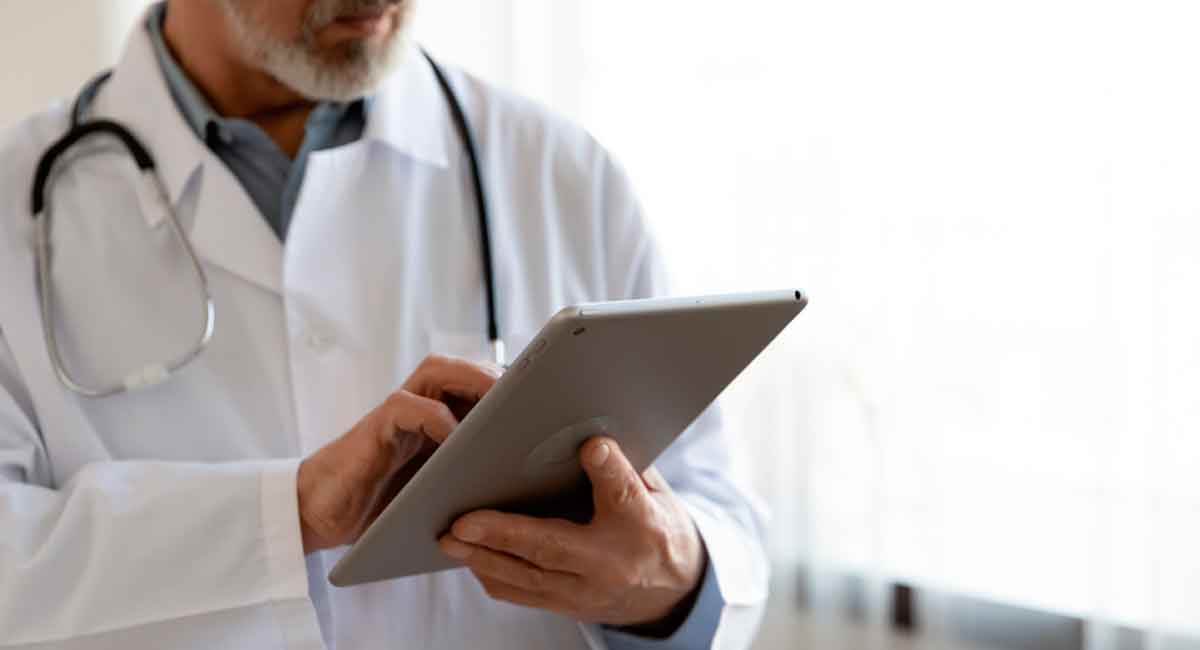 Ganhar tempo para centrar a atenção no atendimento ao paciente costuma ser uma prioridade para os profissionais da saúde? E se existisse um meio de automatizar todos os procedimentos da clínica para esse tempo dobrar? Pois existe. O software médico consegue facilitar estes e outros procedimentos. Confira agora!