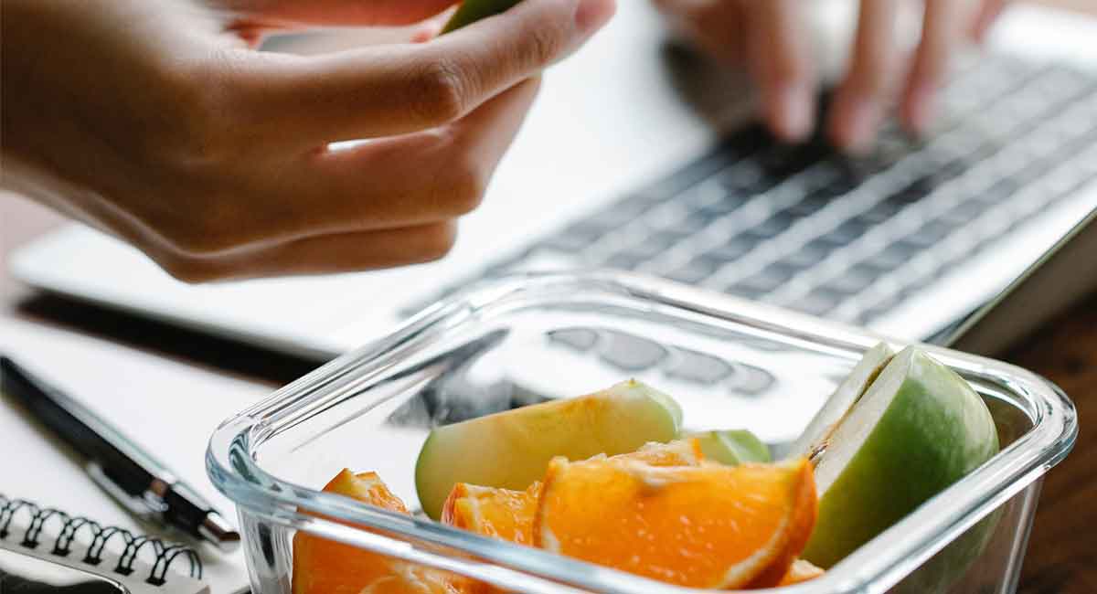 Saiba qual é a relação entre a prática de exercício físico e nutrição para ter bons resultados e performance nos seus negócios.